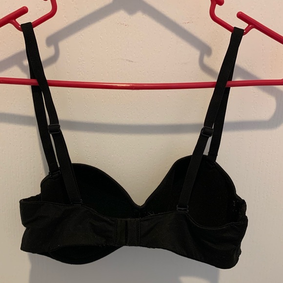 Black Victoria Secret Bra - Picture 2 of 4